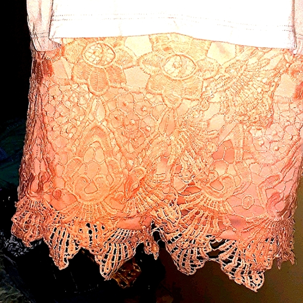 Lace peach skort, super cute, love this item - Picture 1 of 4